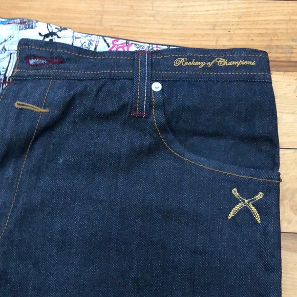 Clothes - Picture 3 of 7